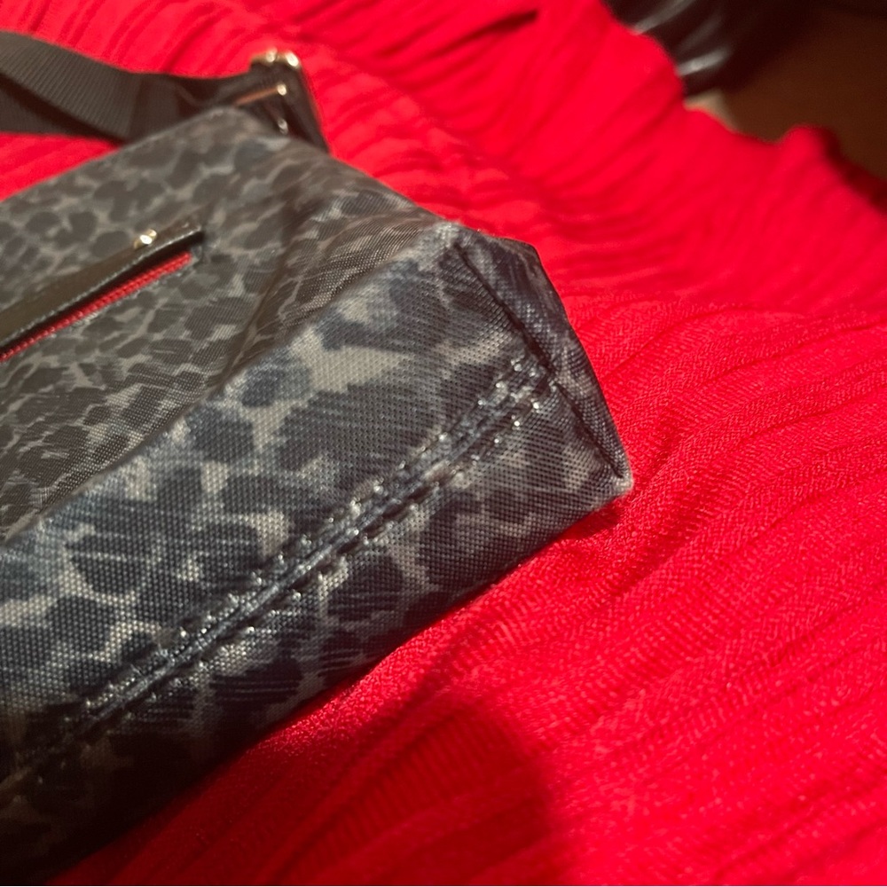 Baggallini All Around Crossbody Mini MM in a black and gray leopard print - Picture 5 of 9